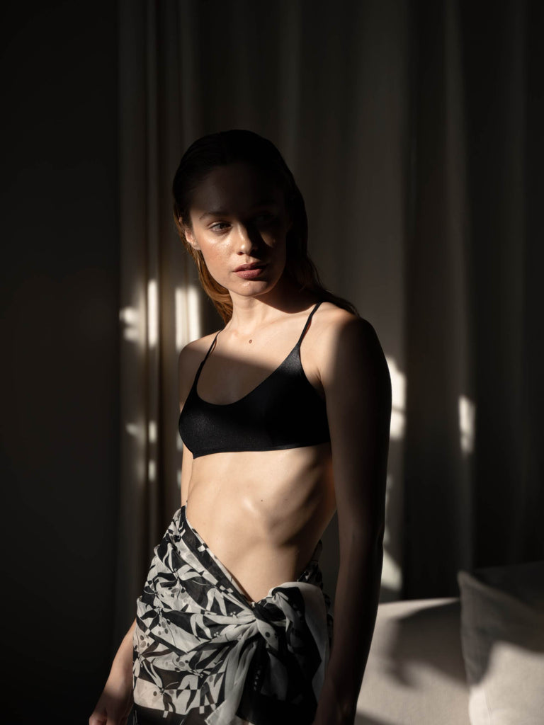 BLACK MALTA BIKINI TOP WITH CRISS-CROSS STRAPS