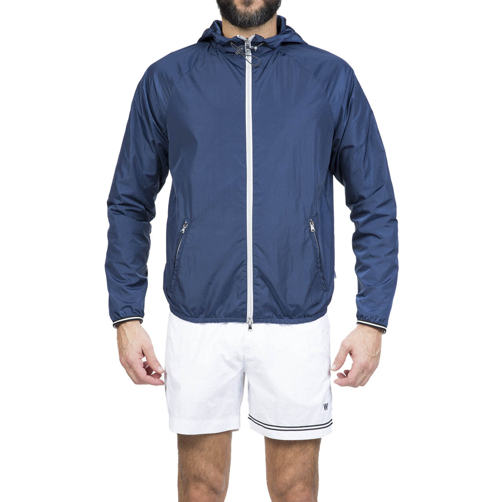 HOODED WIND BREAKER WITH RAGLAN SLEEVES