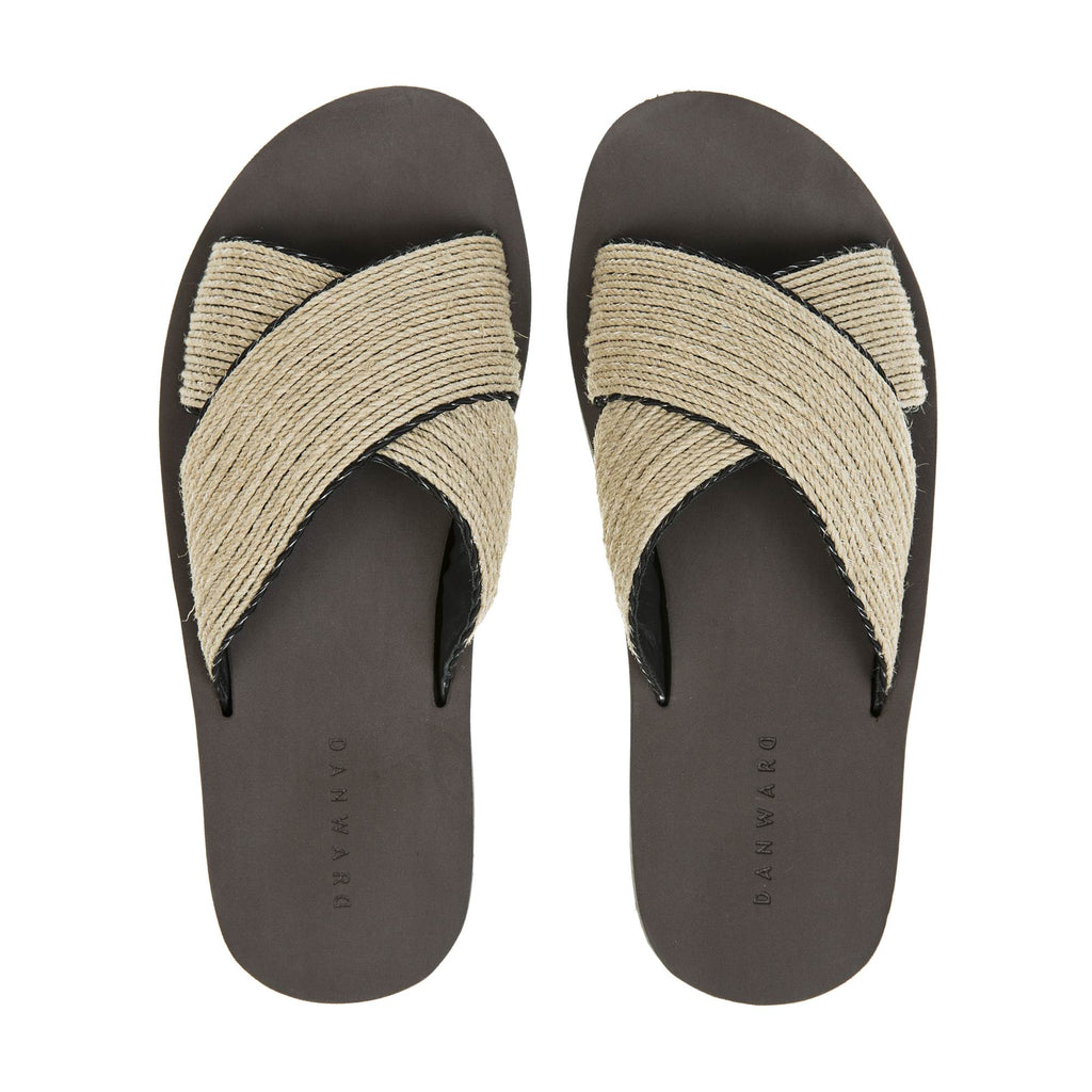 CRISS-CROSS BICOLORED RAFFIA AND LEATHER LINED BEACH SLIDE WITH MICRO BOTTOM