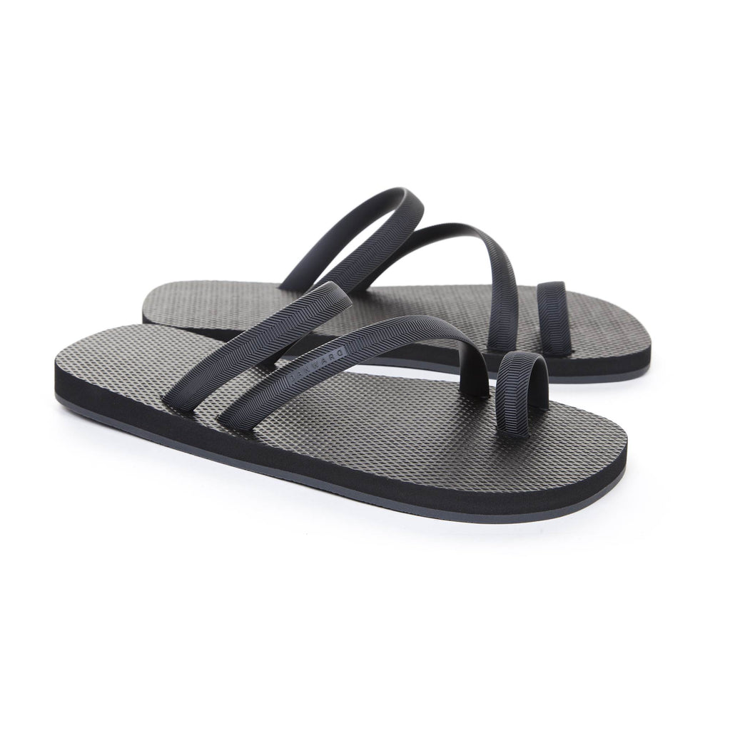 BICOLORED FLIP-FLOP WITH ASYMMETRIC CAGED UPPER,  BLACK WITH SMOKE