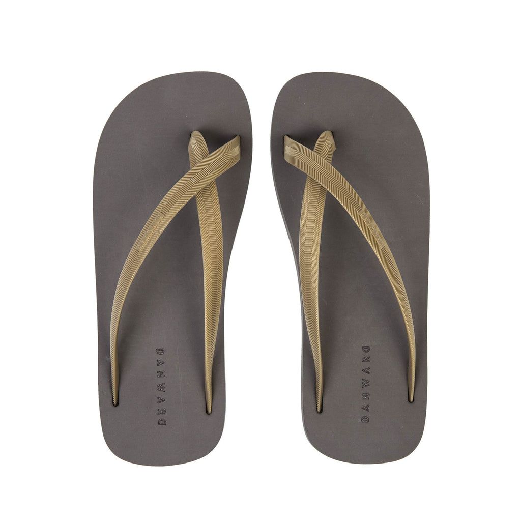BICOLORED CROSS TOE FLIP-FLOP, MUD WITH GOLD