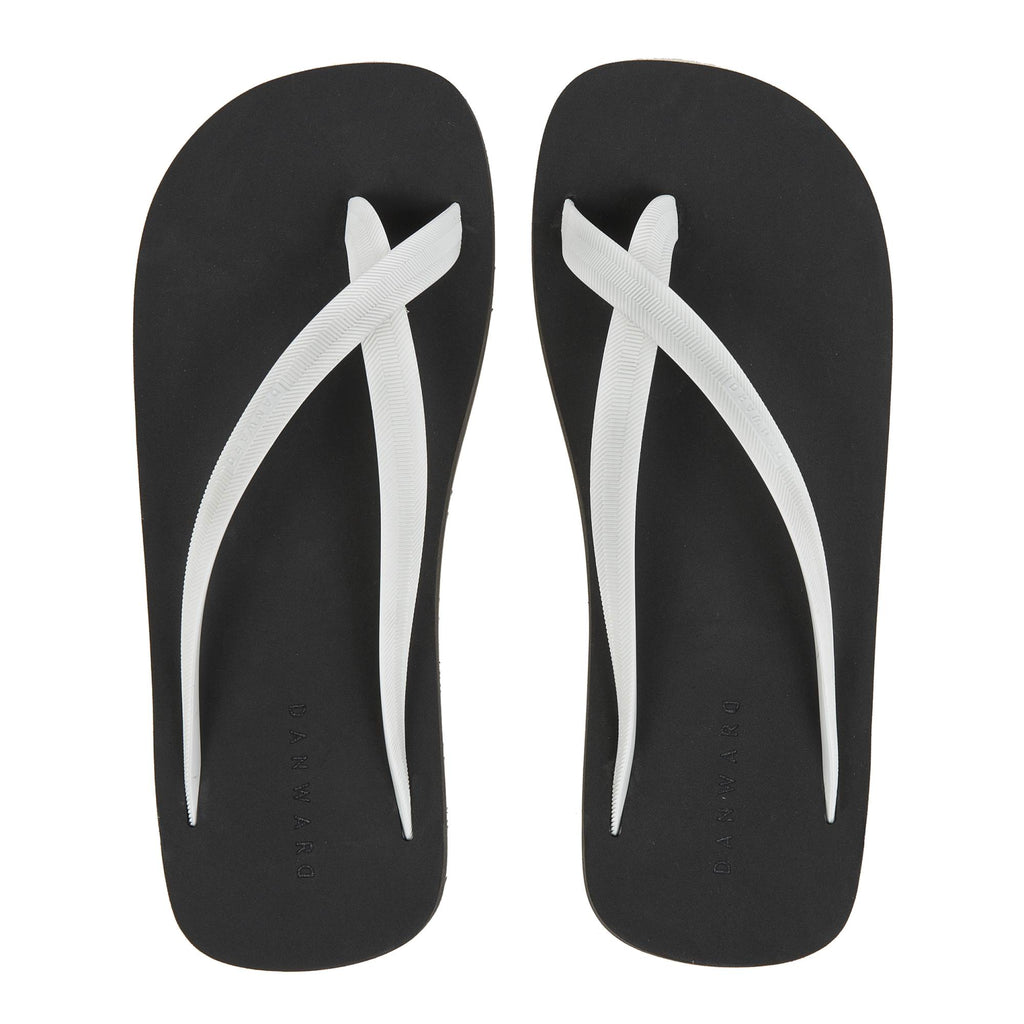 BICOLORED CROSS TOE FLIP-FLOP, BLACK WITH WHITE